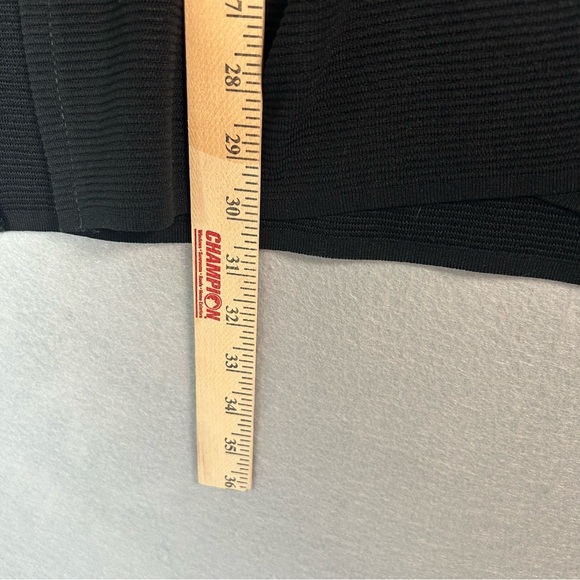 Misook Black Ribbed Cardigan with Zipper Hip-length Lightweight Women’s Sz Large - Picture 6 of 7